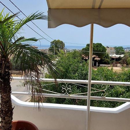 Апартаменты Rena'S Sea View Луца Экстерьер фото